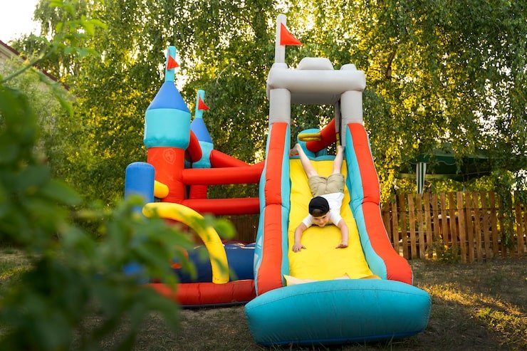 How to Make Family Gatherings Fun for Kids